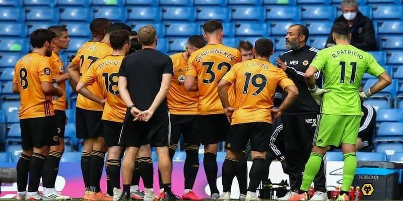 Wolves 3 lần vô địch mùa giải Ngoại Hạng Anh